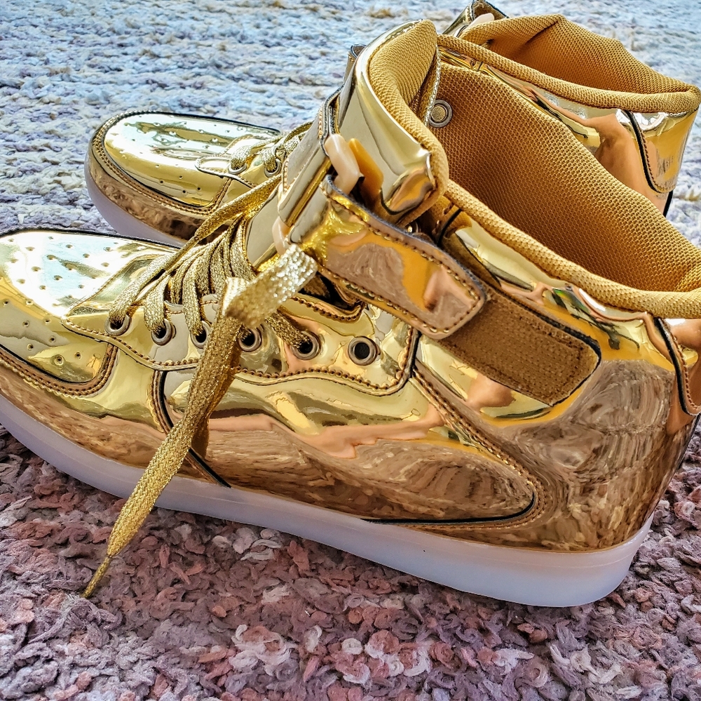 Mid-Top Gold Light Up LED Shoes